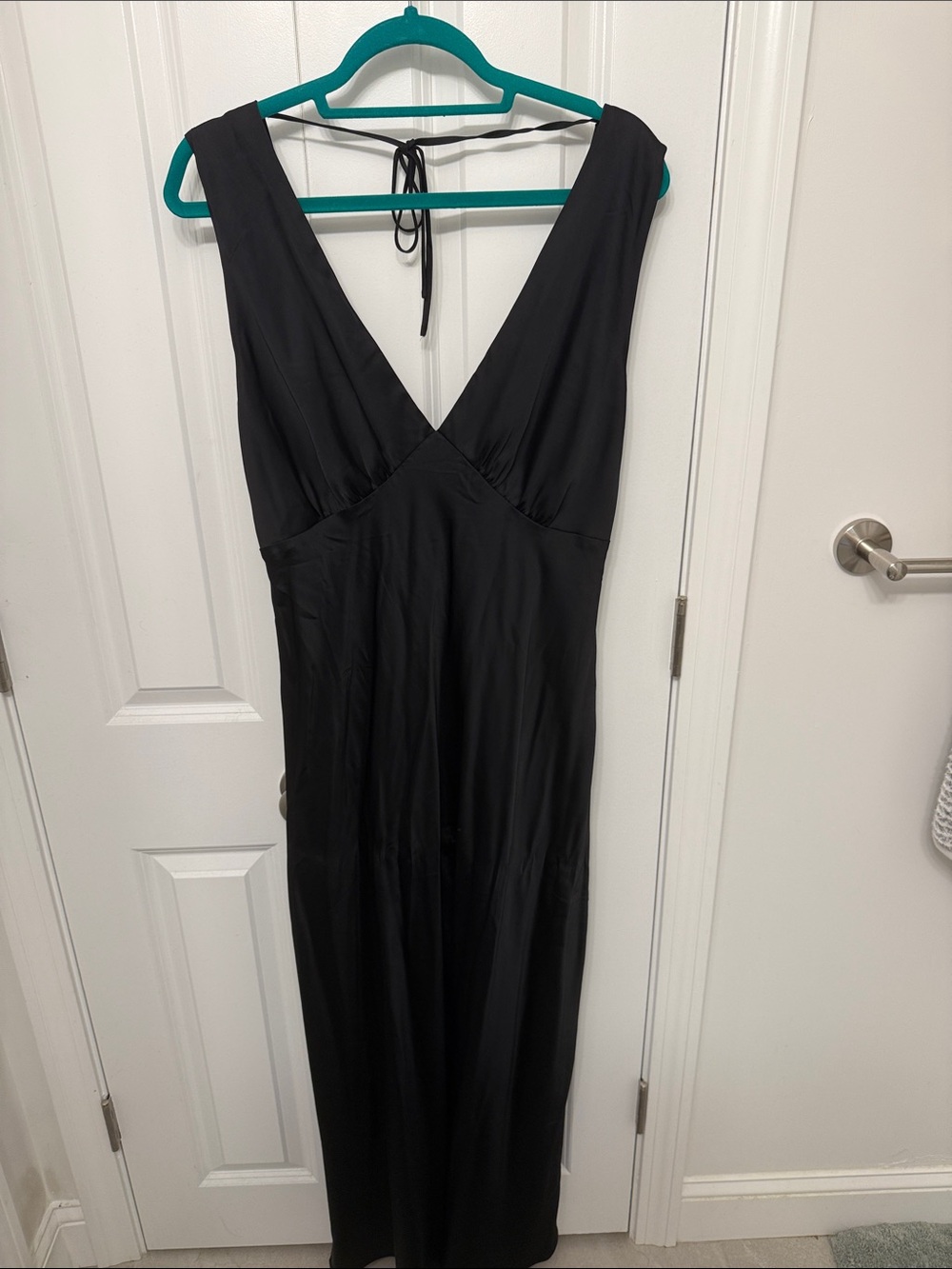Abercrombie & Fitch Black Backless V-Neck Maxi Dress